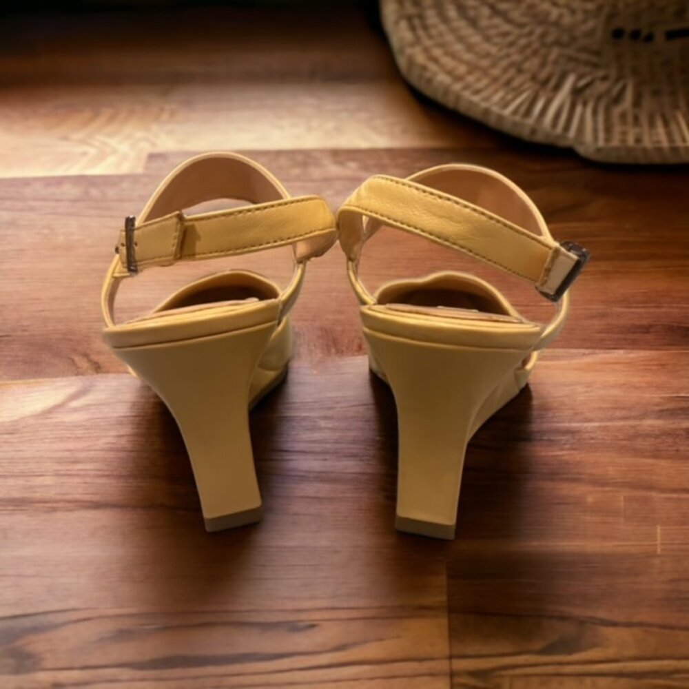 NWOT VTG ANN MARINO Strappy Wedge Heels - Picture 9 of 9
